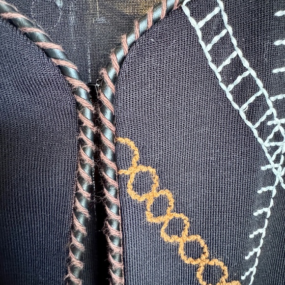 Misook Ladies Embroidered Knit Jacket, Size Medium, EUC - Picture 3 of 7